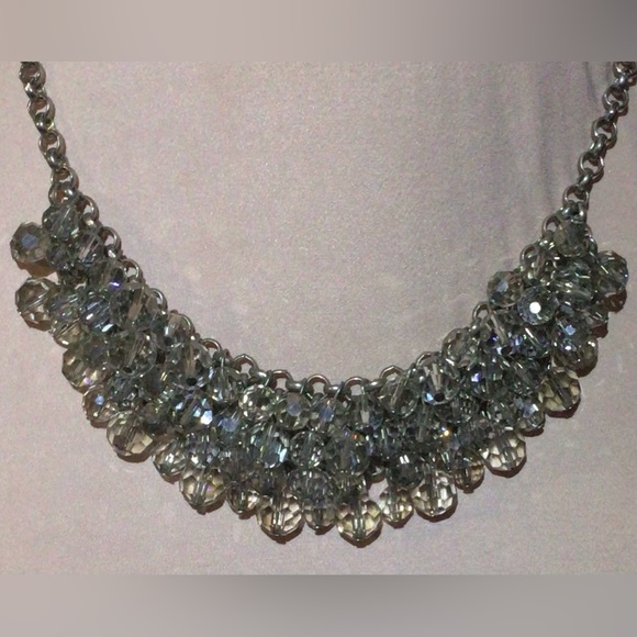 Banana Republic, Silver tone and crystal bib necklace - Picture 3 of 8